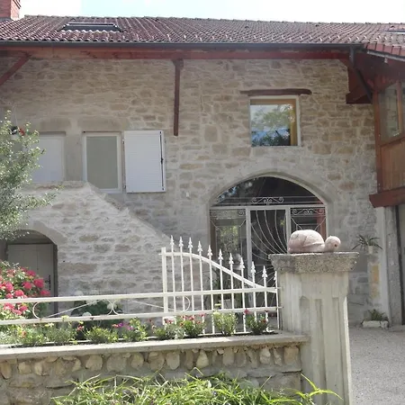 La Maison Des Grenouillettes Bed & Breakfast Challes-la-Montagne