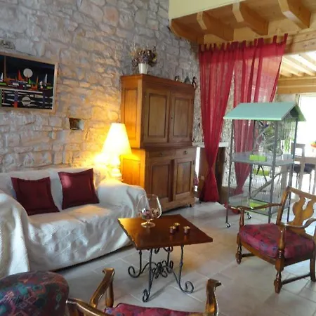 La Maison Des Grenouillettes Challes-la-Montagne